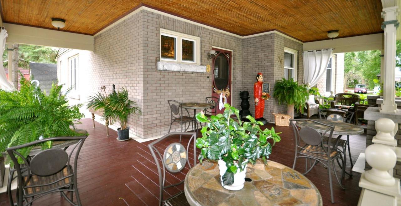 Creighton Manor Inn Bed & Breakfast Orillia Dış mekan fotoğraf