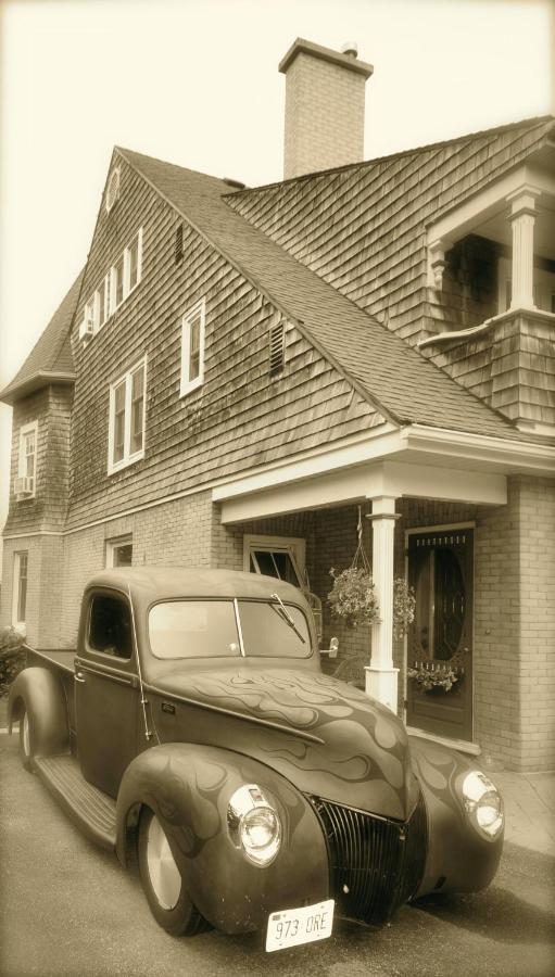 Creighton Manor Inn Bed & Breakfast Orillia Dış mekan fotoğraf